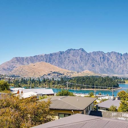 Toru - Eclectic Apartment With Delightful Lake Views Квинстаун Экстерьер фото